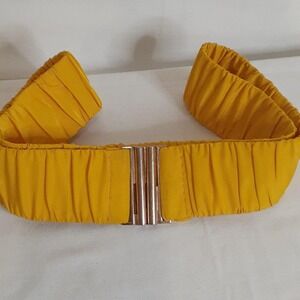 VTG Elastic Ruched Mustard Yellow Waist Belt with Gold Tone Interlocking Buckle